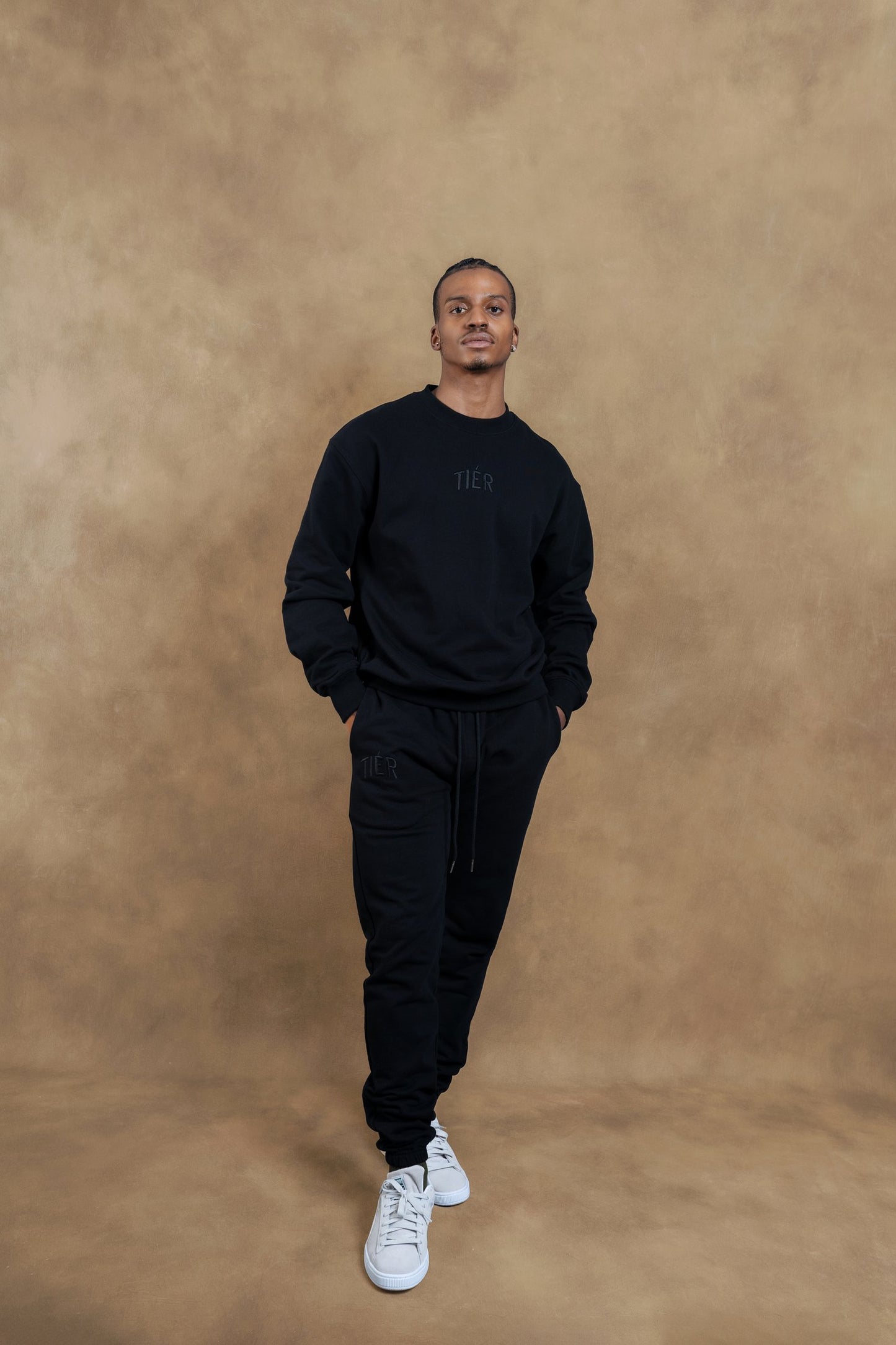 BLACK TIÉR SWEATPANTS